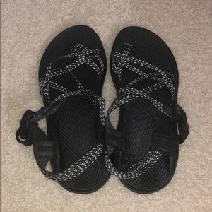 Criss cross chacos